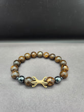 Load image into Gallery viewer, Men's Eagle Claw Bracelet
